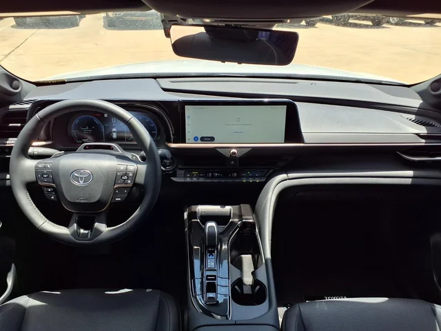 SEMINUEVOS TOYOTA Crown Signia a Estados en autogozo