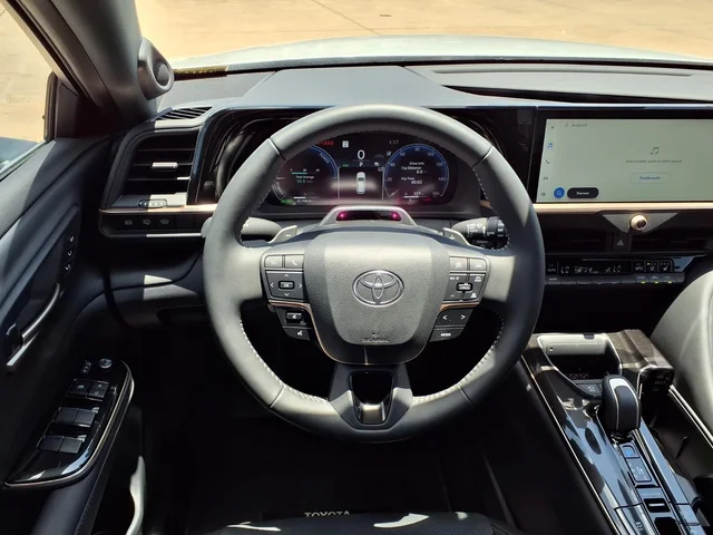 SEMINUEVOS TOYOTA Crown Signia a Estados en autogozo