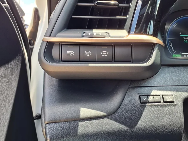 SEMINUEVOS TOYOTA Crown Signia a Estados en autogozo