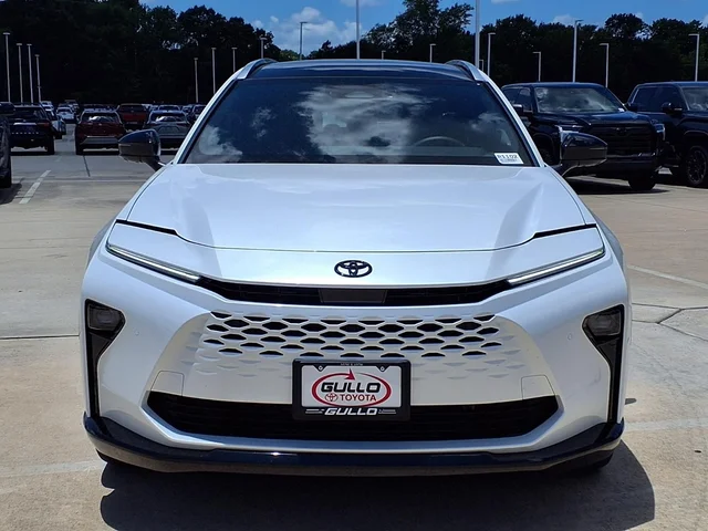 SEMINUEVOS TOYOTA Crown Signia a Estados en autogozo
