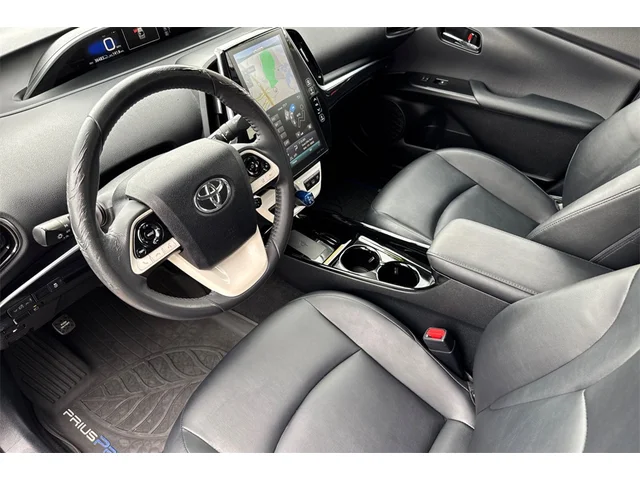 2017 Toyota Prius Prime Premium photo 10