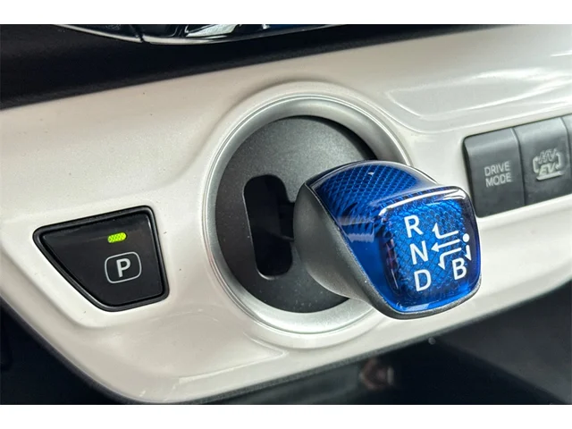 2017 Toyota Prius Prime Premium photo 20