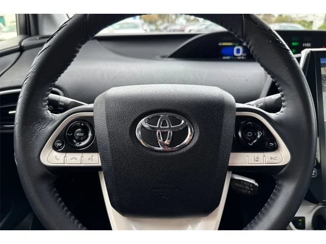 2017 Toyota Prius Prime Premium photo 21