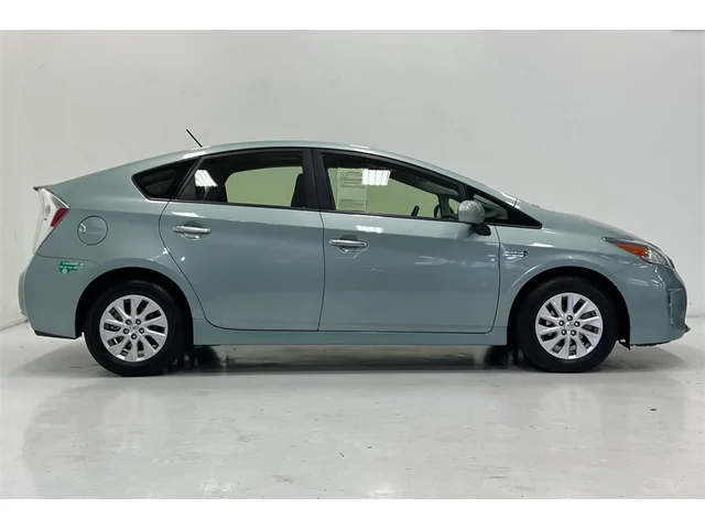 Used TOYOTA Prius Plug-in at San Francisco in izmo Kia