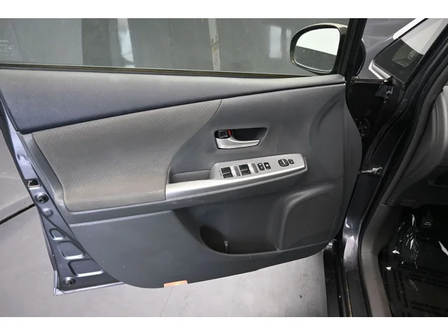 SEMINUEVOS TOYOTA Prius v a Estados en autogozo