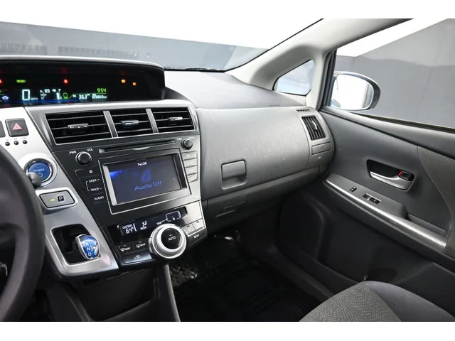 SEMINUEVOS TOYOTA Prius v a Estados en autogozo