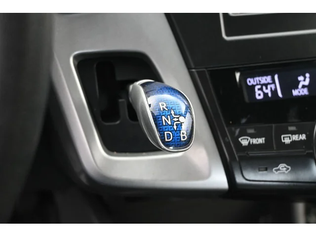 SEMINUEVOS TOYOTA Prius v a Estados en autogozo