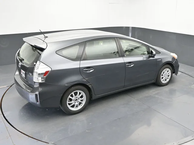 SEMINUEVOS TOYOTA Prius v a Estados en autogozo