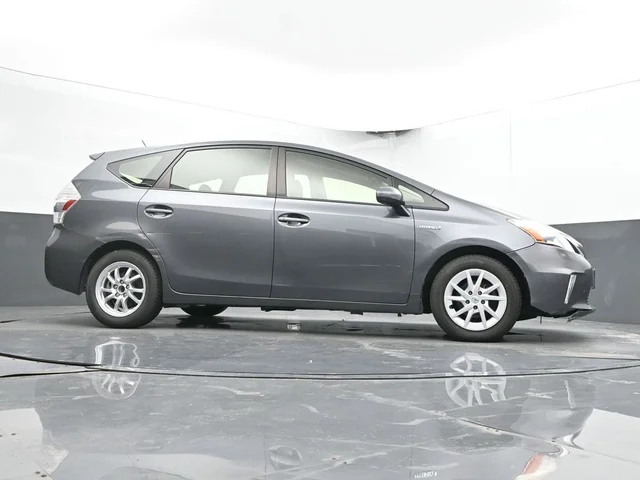 SEMINUEVOS TOYOTA Prius v a Estados en autogozo