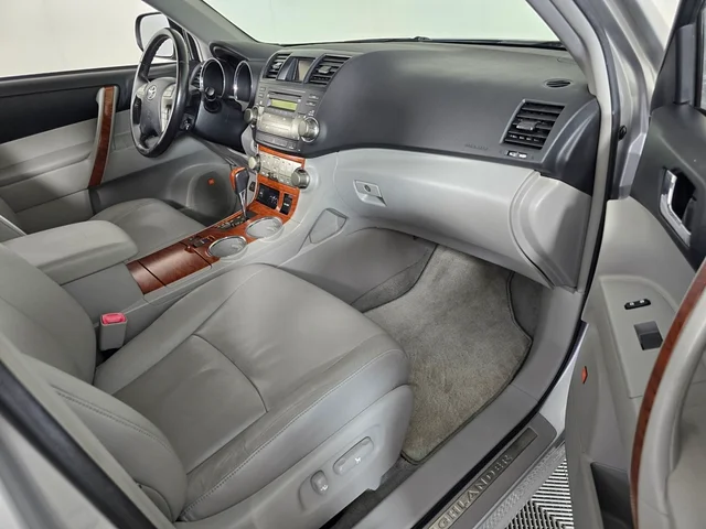 SEMINUEVOS TOYOTA Highlander at Brainerd  in Dondelinger Chevrolet