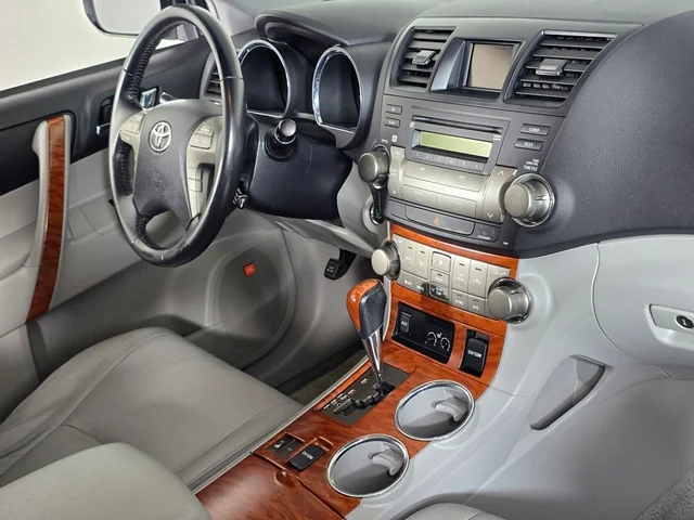SEMINUEVOS TOYOTA Highlander at Brainerd  in Dondelinger Chevrolet