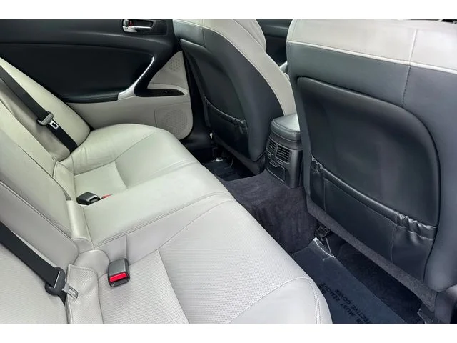 SEMINUEVOS LEXUS IS at ELK GROVE in Elk Grove Buick GMC