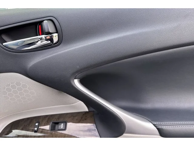 SEMINUEVOS LEXUS IS at ELK GROVE in Elk Grove Buick GMC