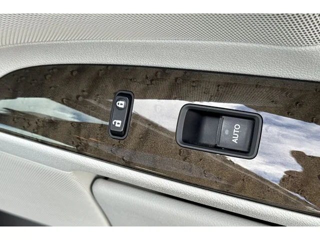 SEMINUEVOS LEXUS IS at ELK GROVE in Elk Grove Buick GMC