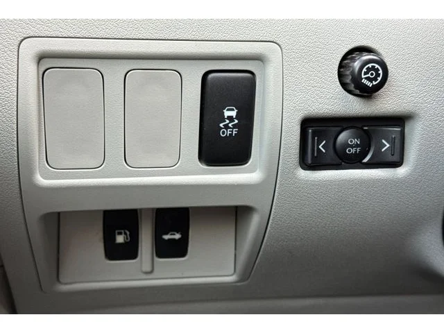 SEMINUEVOS LEXUS IS at ELK GROVE in Elk Grove Buick GMC