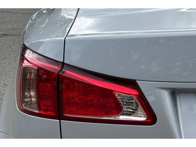 SEMINUEVOS LEXUS IS at ELK GROVE in Elk Grove Buick GMC