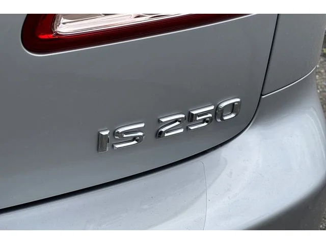 SEMINUEVOS LEXUS IS at ELK GROVE in Elk Grove Buick GMC