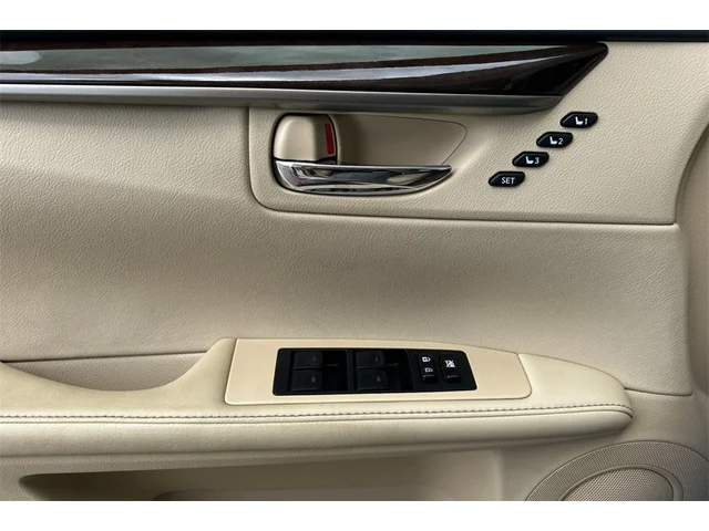 Used LEXUS ES at San Francisco in izmo Kia