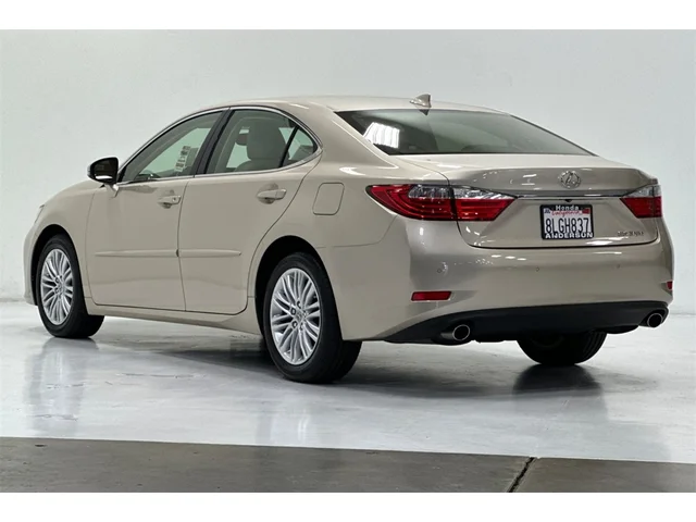 Used LEXUS ES at San Francisco in izmo Kia