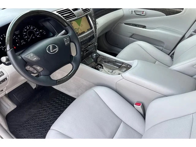 Pre-Owned LEXUS LS at Anderson Honda in Palo Alto