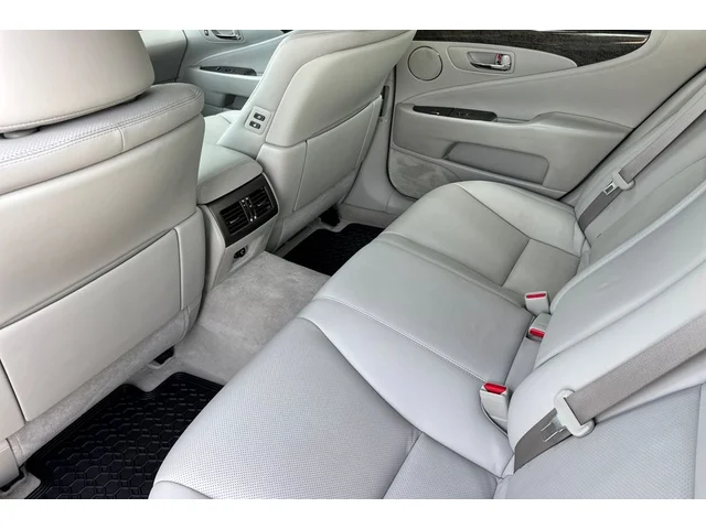 Pre-Owned LEXUS LS at Anderson Honda in Palo Alto
