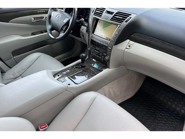 Pre-Owned LEXUS LS at Anderson Honda in Palo Alto