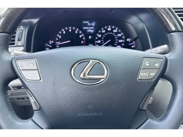 Pre-Owned LEXUS LS at Anderson Honda in Palo Alto