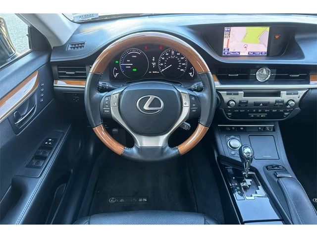 Pre-Owned LEXUS ES at Anderson Honda in Palo Alto