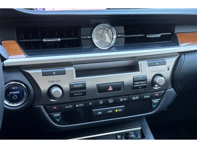 Pre-Owned LEXUS ES at Anderson Honda in Palo Alto