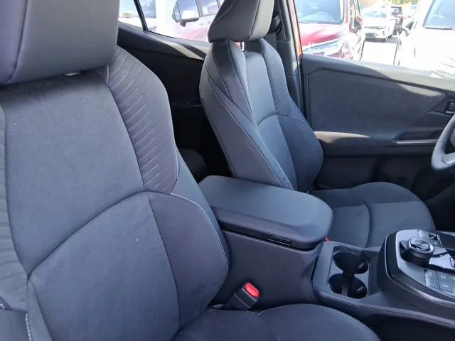 Nuevos TOYOTA C-HR à Estados chez autogozo