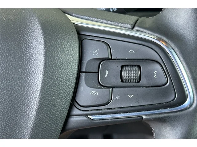 SEMINUEVOS BUICK Envista at ELK GROVE in Elk Grove Buick GMC