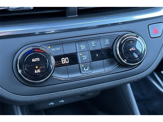 SEMINUEVOS BUICK Envista at ELK GROVE in Elk Grove Buick GMC