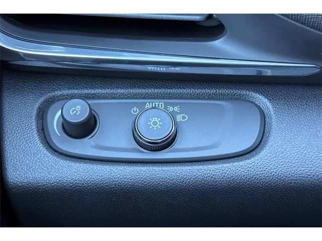 SEMINUEVOS BUICK Envista at ELK GROVE in Elk Grove Buick GMC