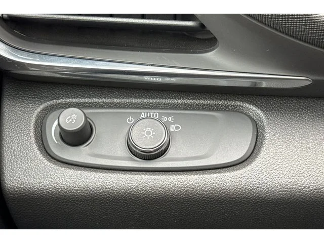 SEMINUEVOS BUICK Envista at ELK GROVE in Elk Grove Buick GMC