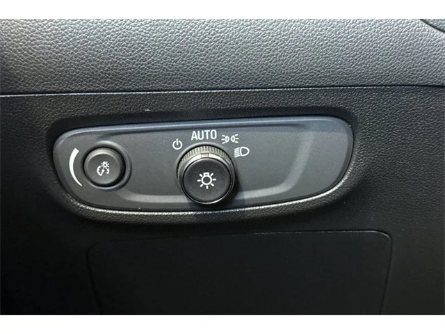 SEMINUEVOS BUICK Encore GX at ELK GROVE in Elk Grove Buick GMC