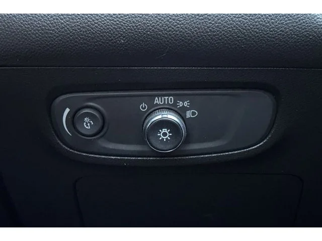 SEMINUEVOS BUICK Encore GX at ELK GROVE in Elk Grove Buick GMC