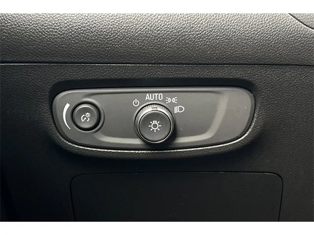 SEMINUEVOS BUICK Encore GX at ELK GROVE in Elk Grove Buick GMC