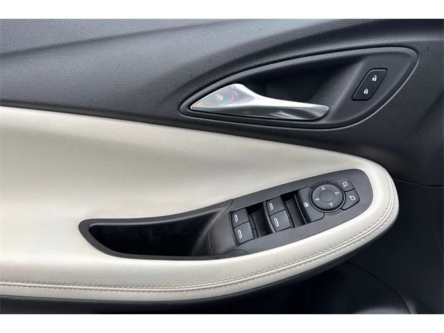 SEMINUEVOS BUICK Encore GX at ELK GROVE in Elk Grove Buick GMC