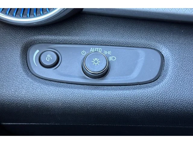 SEMINUEVOS CHEVROLET Trax at ELK GROVE in Elk Grove Buick GMC