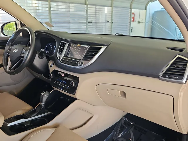 SEMINUEVOS HYUNDAI Tucson a Estados en autogozo