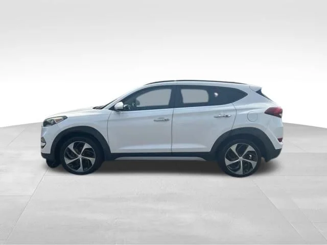 SEMINUEVOS HYUNDAI Tucson a Estados en autogozo