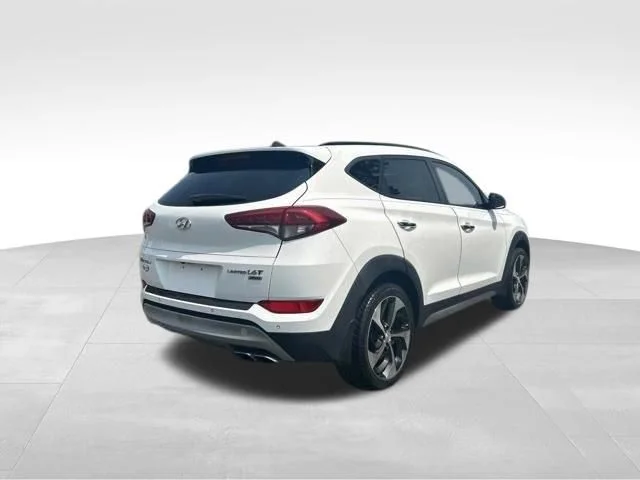 SEMINUEVOS HYUNDAI Tucson a Estados en autogozo