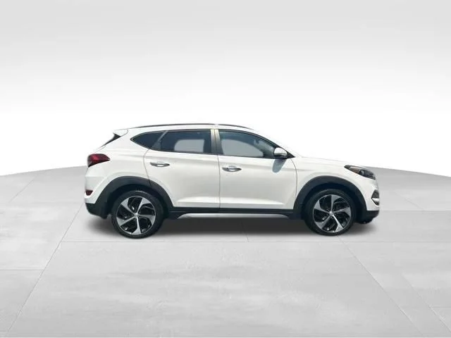 SEMINUEVOS HYUNDAI Tucson a Estados en autogozo