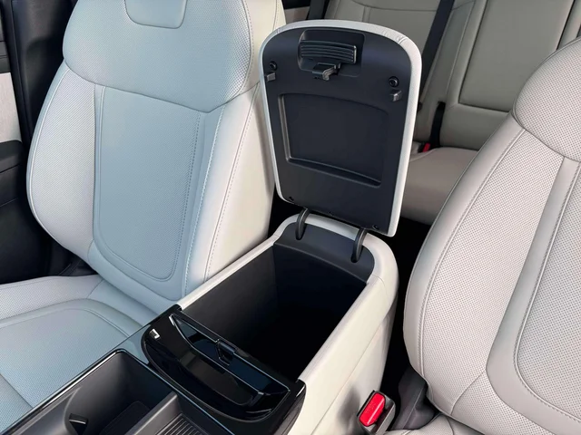Nuevos HYUNDAI TUCSON HYBRID à Estados chez autogozo