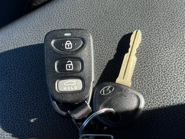 SEMINUEVOS HYUNDAI Elantra a Estados en autogozo