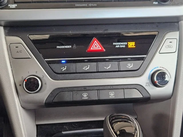 SEMINUEVOS HYUNDAI Elantra a Estados en autogozo