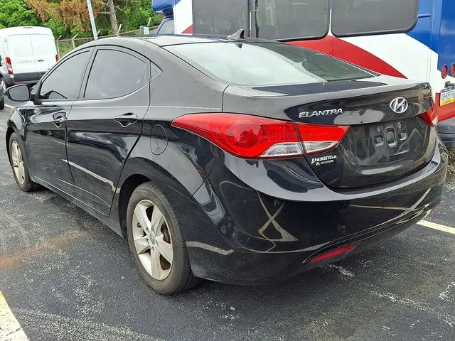 SEMINUEVOS HYUNDAI Elantra a Estados en autogozo