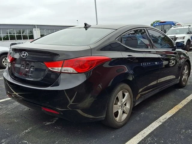 SEMINUEVOS HYUNDAI Elantra a Estados en autogozo