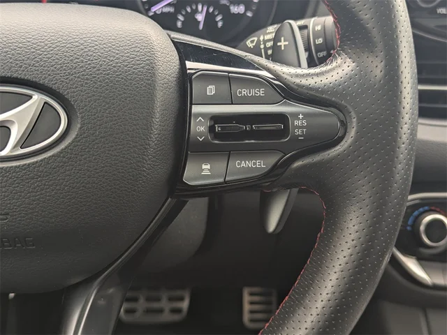 SEMINUEVOS HYUNDAI Elantra GT at Kennesaw, in Town Center Nissan