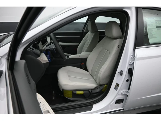 Nuevos HYUNDAI SONATA HYBRID à Estados chez autogozo